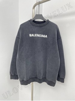 Balenciaga sweater 12