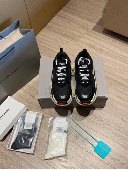 Balenciaga shoes 35