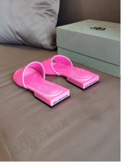Balenciaga flip-flop 2