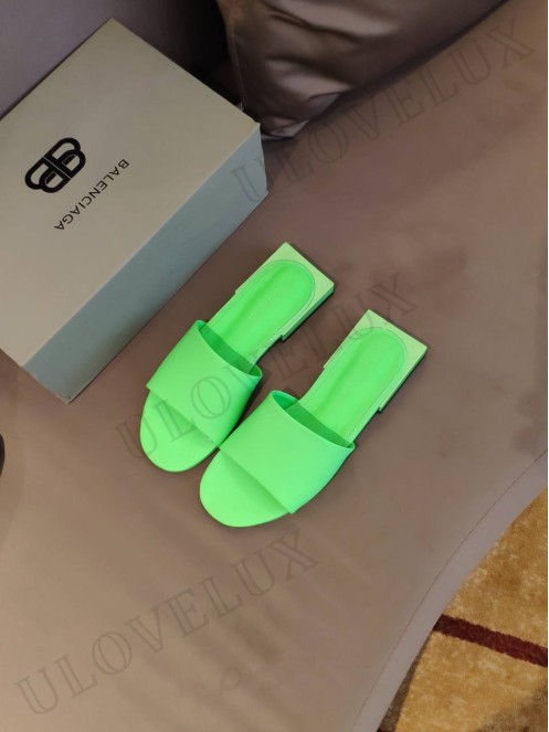 Balenciaga flip-flop 3