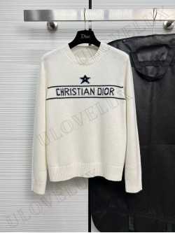 CD sweater 22