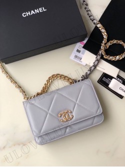 Chanel bag 138