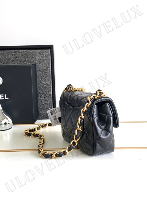 Chanel bag 165