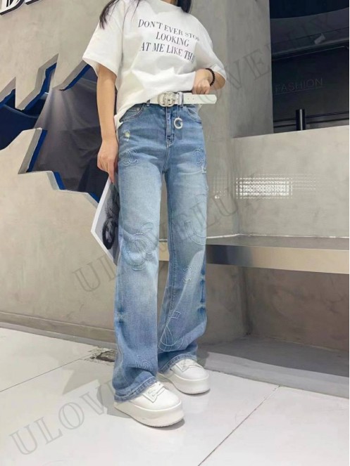 Chanel Jeans 12