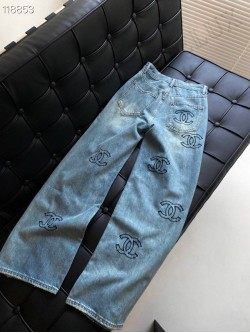 Chanel Jeans 13