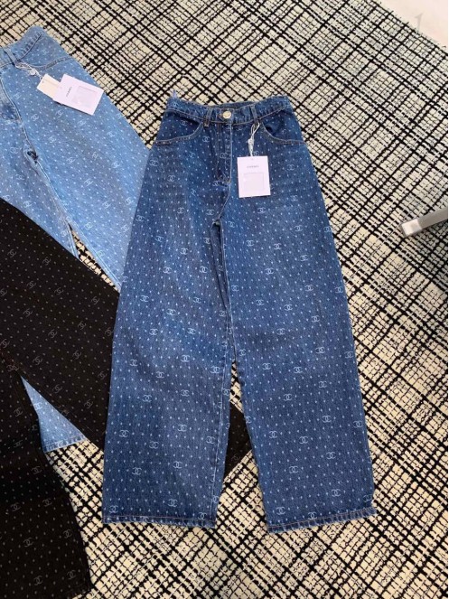 Chanel Jeans 14