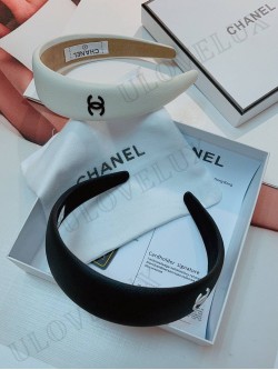 Chanel hoop 1