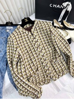 Chanel jacket 17