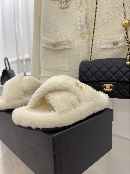 Chanel Slippers 1