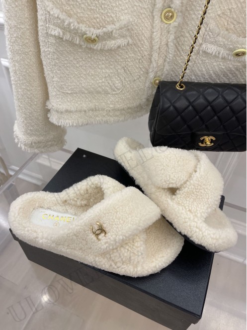 Chanel Slippers 1