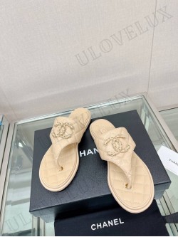 Chanel flip-flop 32