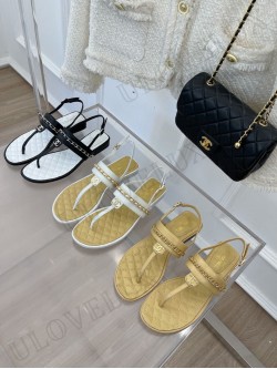 Chanel sandals 25