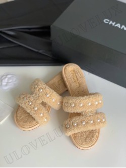 Chanel slippers 8