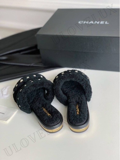 Chanel slippers 9