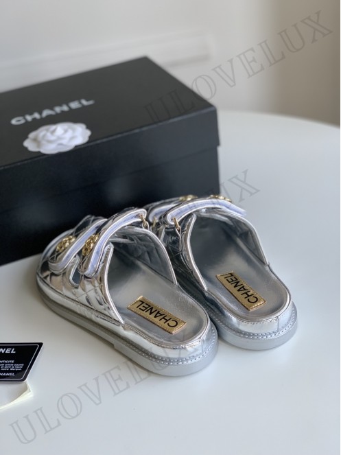 Chanel flip-flop 35