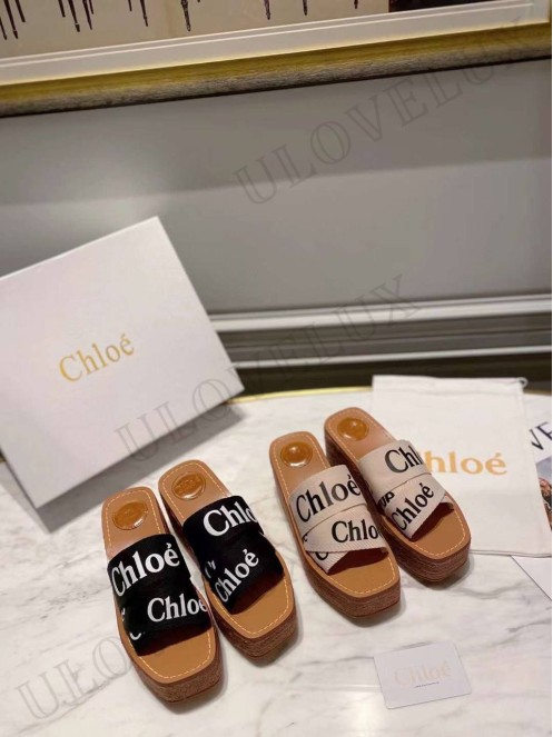 Chloe flip-flop 1