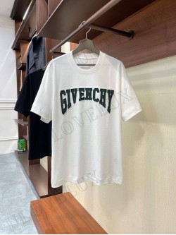 Givenchy T-Shirt 6