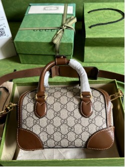 Gucci bag 84