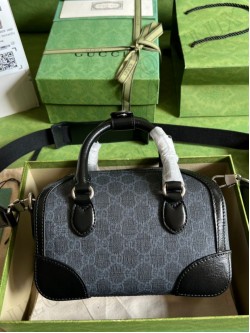 Gucci bag 85