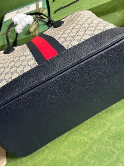 Gucci bag 93