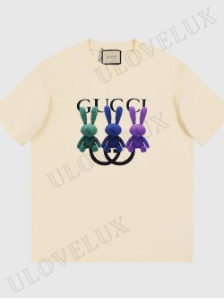 Gucci T-Shirt 32