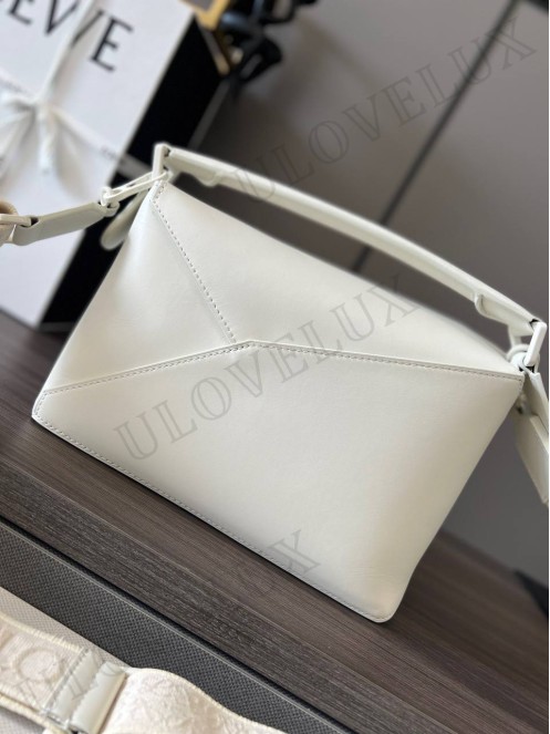 Loewe bag 11