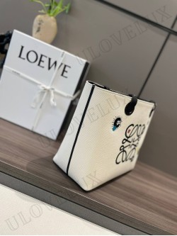 Loewe bag 12