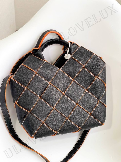 Loewe bag 3