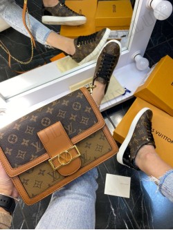 LV shoes 1