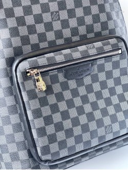 LV backpack 3