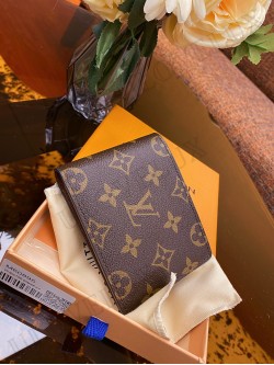 LV wallet 9