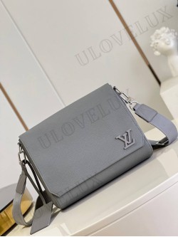 LV bag 148