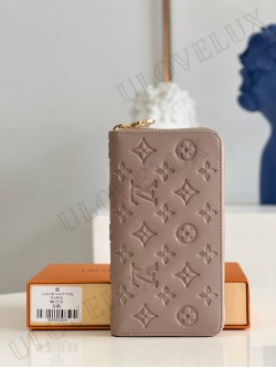 LV wallet 24