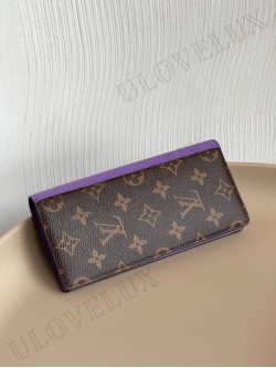 LV wallet 32