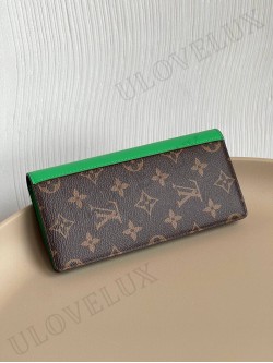 LV wallet 33