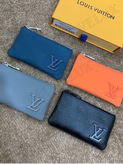 LV wallet 41