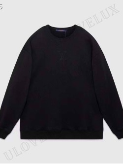 LV Sweater 15