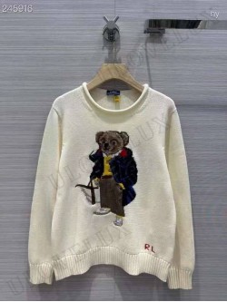 LV Sweater 18