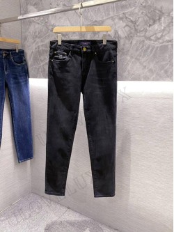 LV Jeans 4