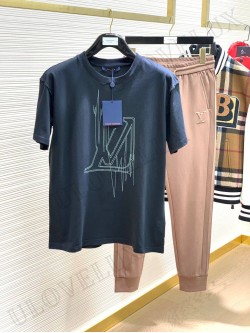 LV T-Shirt 34