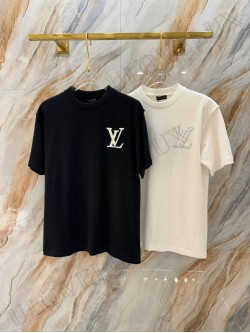 LV T-Shirt 36