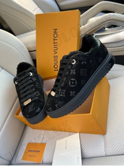 LV shoes 39