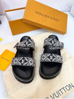 LV flip-flop 32