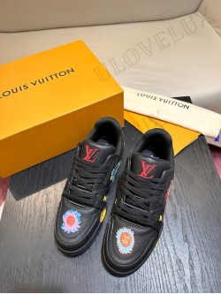 LV shoes 64