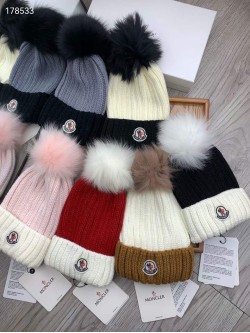 Moncler hat 4