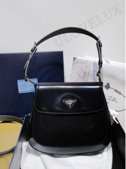 Prada bag 19