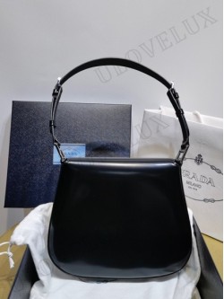 Prada bag 19