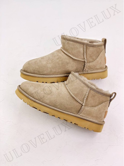 UGG Boots 25