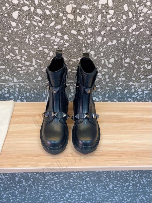 VLTN boots 11