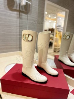 VLTN boots 26